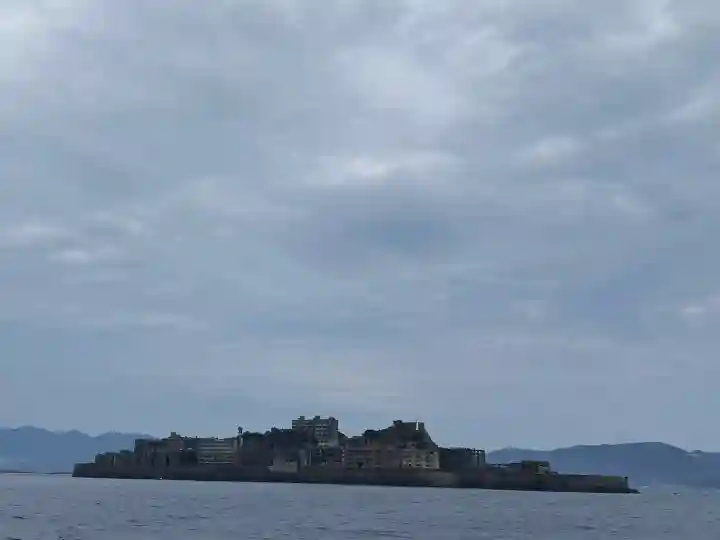 端島神社の{uncategorized: "未分類", other: "その他", undefined: "問題あり", building: "その他建物", grave: "お墓", sacred_gate: "鳥居", guardian: "狛犬", statue: "像", buddha: "仏像", history: "歴史", nature: "自然", garden: "庭園", animal: "動物", pagoda: "塔", temizu: "手水舎", mountain_gate: "山門・神門", sanctuary: "本殿・本堂", subordinate: "末社・摂社", art: "芸術", scenery: "景色", jizo: "地蔵", ema: "絵馬", goshuin: "御朱印", omikuji: "おみくじ", items: "授与品その他", amulet: "お守り", goshuincho: "御朱印帳", eats: "食事", festival: "お祭り", votive_dance: "神楽", shichigosan: "七五三参", wedding: "結婚式", experience: "体験その他", initially: "初詣", around: "周辺", anti_infection: "感染症対策"}