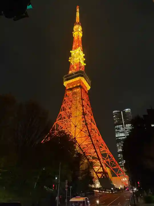 タワー大神宮の{uncategorized: "未分類", other: "その他", undefined: "問題あり", building: "その他建物", grave: "お墓", sacred_gate: "鳥居", guardian: "狛犬", statue: "像", buddha: "仏像", history: "歴史", nature: "自然", garden: "庭園", animal: "動物", pagoda: "塔", temizu: "手水舎", mountain_gate: "山門・神門", sanctuary: "本殿・本堂", subordinate: "末社・摂社", art: "芸術", scenery: "景色", jizo: "地蔵", ema: "絵馬", goshuin: "御朱印", omikuji: "おみくじ", items: "授与品その他", amulet: "お守り", goshuincho: "御朱印帳", eats: "食事", festival: "お祭り", votive_dance: "神楽", shichigosan: "七五三参", wedding: "結婚式", experience: "体験その他", initially: "初詣", around: "周辺", anti_infection: "感染症対策"}