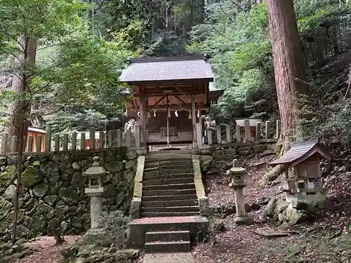 多吉神社の本殿・本堂