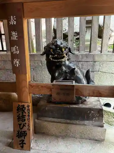 由加山 由加神社本宮の{uncategorized: "未分類", other: "その他", undefined: "問題あり", building: "その他建物", grave: "お墓", sacred_gate: "鳥居", guardian: "狛犬", statue: "像", buddha: "仏像", history: "歴史", nature: "自然", garden: "庭園", animal: "動物", pagoda: "塔", temizu: "手水舎", mountain_gate: "山門・神門", sanctuary: "本殿・本堂", subordinate: "末社・摂社", art: "芸術", scenery: "景色", jizo: "地蔵", ema: "絵馬", goshuin: "御朱印", omikuji: "おみくじ", items: "授与品その他", amulet: "お守り", goshuincho: "御朱印帳", eats: "食事", festival: "お祭り", votive_dance: "神楽", shichigosan: "七五三参", wedding: "結婚式", experience: "体験その他", initially: "初詣", around: "周辺", anti_infection: "感染症対策"}