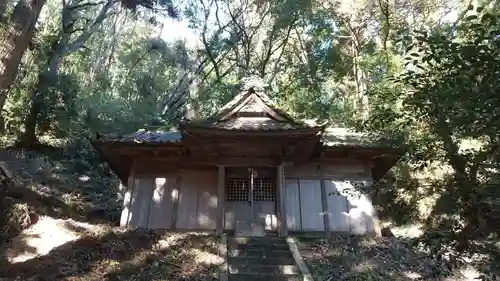 八幡神社の本殿・本堂