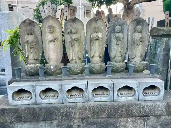 金蔵寺の{uncategorized: "未分類", other: "その他", undefined: "問題あり", building: "その他建物", grave: "お墓", sacred_gate: "鳥居", guardian: "狛犬", statue: "像", buddha: "仏像", history: "歴史", nature: "自然", garden: "庭園", animal: "動物", pagoda: "塔", temizu: "手水舎", mountain_gate: "山門・神門", sanctuary: "本殿・本堂", subordinate: "末社・摂社", art: "芸術", scenery: "景色", jizo: "地蔵", ema: "絵馬", goshuin: "御朱印", omikuji: "おみくじ", items: "授与品その他", amulet: "お守り", goshuincho: "御朱印帳", eats: "食事", festival: "お祭り", votive_dance: "神楽", shichigosan: "七五三参", wedding: "結婚式", experience: "体験その他", initially: "初詣", around: "周辺", anti_infection: "感染症対策"}