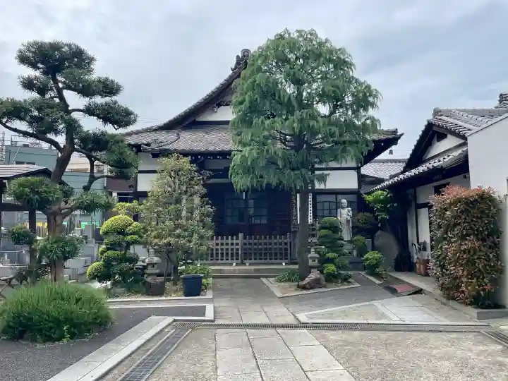 公春院の{uncategorized: "未分類", other: "その他", undefined: "問題あり", building: "その他建物", grave: "お墓", sacred_gate: "鳥居", guardian: "狛犬", statue: "像", buddha: "仏像", history: "歴史", nature: "自然", garden: "庭園", animal: "動物", pagoda: "塔", temizu: "手水舎", mountain_gate: "山門・神門", sanctuary: "本殿・本堂", subordinate: "末社・摂社", art: "芸術", scenery: "景色", jizo: "地蔵", ema: "絵馬", goshuin: "御朱印", omikuji: "おみくじ", items: "授与品その他", amulet: "お守り", goshuincho: "御朱印帳", eats: "食事", festival: "お祭り", votive_dance: "神楽", shichigosan: "七五三参", wedding: "結婚式", experience: "体験その他", initially: "初詣", around: "周辺", anti_infection: "感染症対策"}