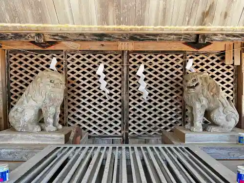 高尾穂見神社の狛犬