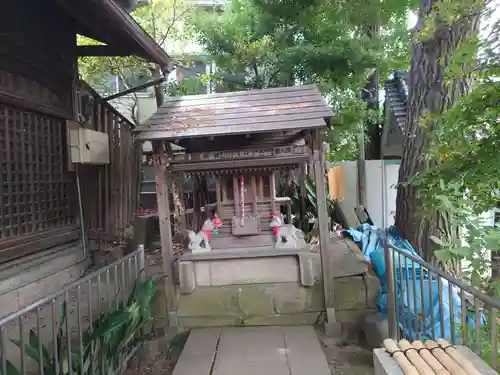 千住本氷川神社の末社