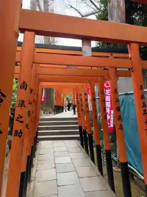 花園稲荷神社の{uncategorized: "未分類", other: "その他", undefined: "問題あり", building: "その他建物", grave: "お墓", sacred_gate: "鳥居", guardian: "狛犬", statue: "像", buddha: "仏像", history: "歴史", nature: "自然", garden: "庭園", animal: "動物", pagoda: "塔", temizu: "手水舎", mountain_gate: "山門・神門", sanctuary: "本殿・本堂", subordinate: "末社・摂社", art: "芸術", scenery: "景色", jizo: "地蔵", ema: "絵馬", goshuin: "御朱印", omikuji: "おみくじ", items: "授与品その他", amulet: "お守り", goshuincho: "御朱印帳", eats: "食事", festival: "お祭り", votive_dance: "神楽", shichigosan: "七五三参", wedding: "結婚式", experience: "体験その他", initially: "初詣", around: "周辺", anti_infection: "感染症対策"}