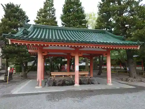 平安神宮の手水舎