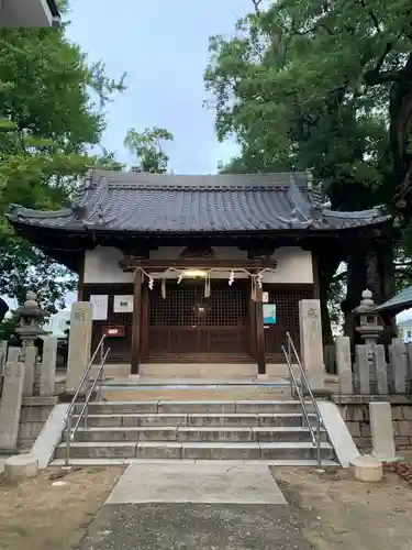 鶯関神社の本殿