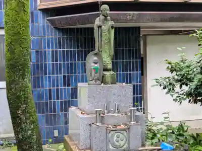 栽松寺の地蔵