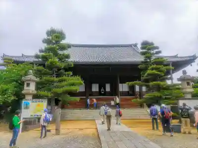 常楽寺の本殿・本堂