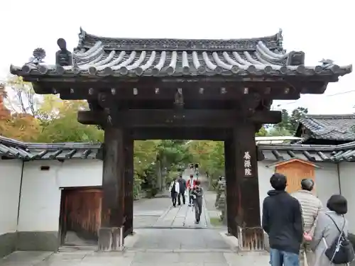 養源院の山門・神門