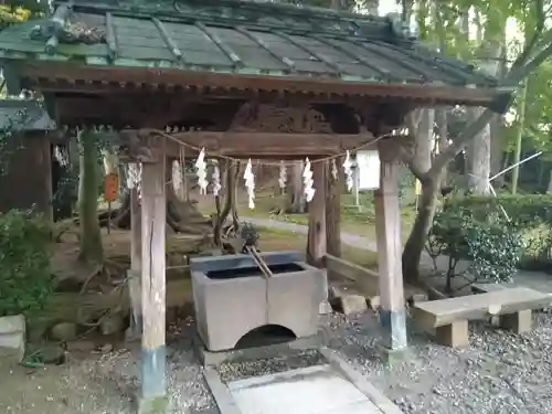 姉埼神社の手水舎