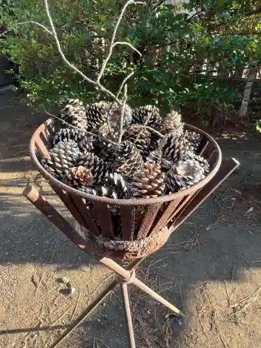 熊野神社の{uncategorized: "未分類", other: "その他", undefined: "問題あり", building: "その他建物", grave: "お墓", sacred_gate: "鳥居", guardian: "狛犬", statue: "像", buddha: "仏像", history: "歴史", nature: "自然", garden: "庭園", animal: "動物", pagoda: "塔", temizu: "手水舎", mountain_gate: "山門・神門", sanctuary: "本殿・本堂", subordinate: "末社・摂社", art: "芸術", scenery: "景色", jizo: "地蔵", ema: "絵馬", goshuin: "御朱印", omikuji: "おみくじ", items: "授与品その他", amulet: "お守り", goshuincho: "御朱印帳", eats: "食事", festival: "お祭り", votive_dance: "神楽", shichigosan: "七五三参", wedding: "結婚式", experience: "体験その他", initially: "初詣", around: "周辺", anti_infection: "感染症対策"}