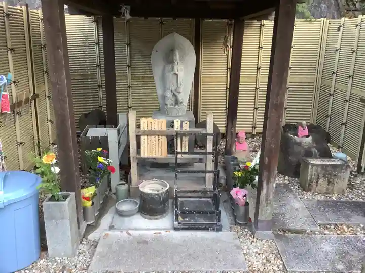 八事山 興正寺の地蔵