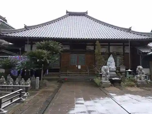 玉林寺の本殿・本堂