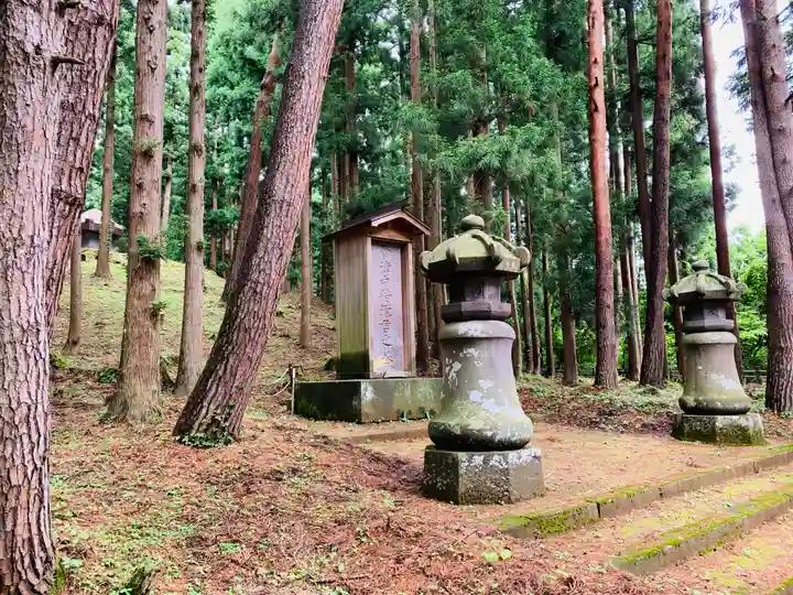 土津神社|こどもと出世の神さまのお墓