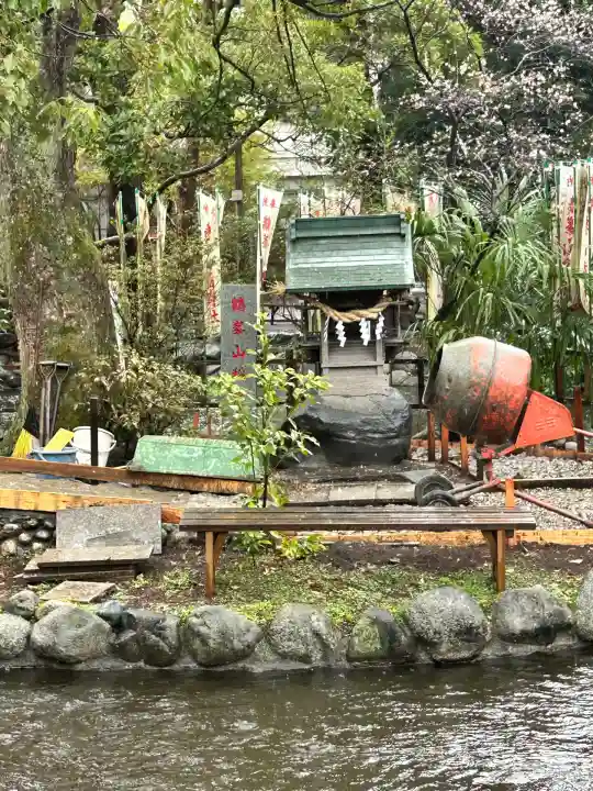 鶴峯山稲荷社(平塚八幡宮境内社)(神奈川県)