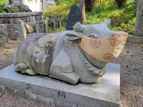 豊景神社の像