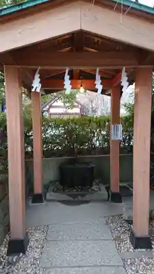 稲毛神社の手水舎