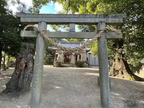 夜夫多神社の鳥居