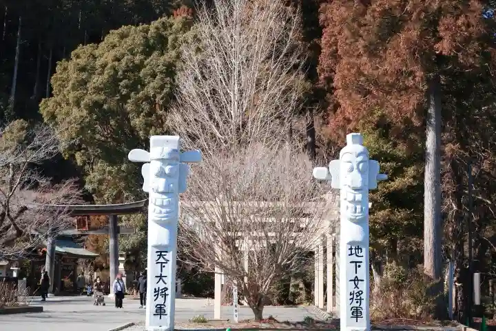 高麗神社の{uncategorized: "未分類", other: "その他", undefined: "問題あり", building: "その他建物", grave: "お墓", sacred_gate: "鳥居", guardian: "狛犬", statue: "像", buddha: "仏像", history: "歴史", nature: "自然", garden: "庭園", animal: "動物", pagoda: "塔", temizu: "手水舎", mountain_gate: "山門・神門", sanctuary: "本殿・本堂", subordinate: "末社・摂社", art: "芸術", scenery: "景色", jizo: "地蔵", ema: "絵馬", goshuin: "御朱印", omikuji: "おみくじ", items: "授与品その他", amulet: "お守り", goshuincho: "御朱印帳", eats: "食事", festival: "お祭り", votive_dance: "神楽", shichigosan: "七五三参", wedding: "結婚式", experience: "体験その他", initially: "初詣", around: "周辺", anti_infection: "感染症対策"}