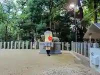 白山神社(二子町)の像