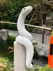 蛇窪神社の狛犬