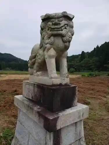 熊野神社の狛犬