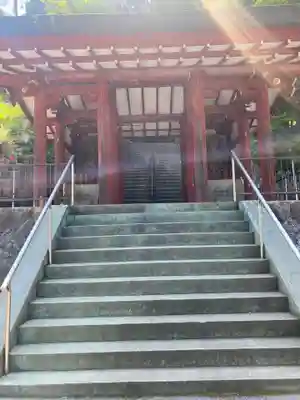 霊山寺の山門・神門