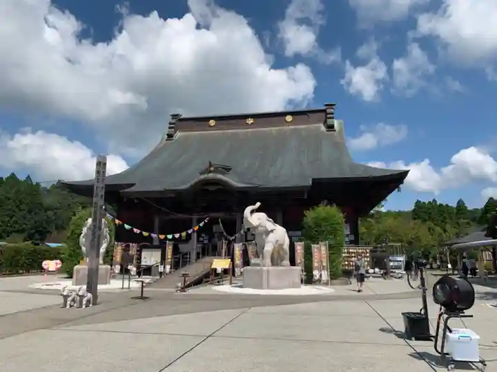 長福寿寺の本殿・本堂