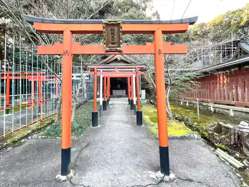 龍田大社の末社