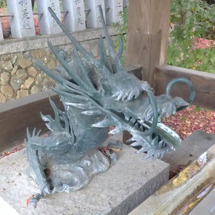 向日神社の手水舎