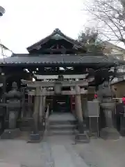 被官稲荷神社の鳥居