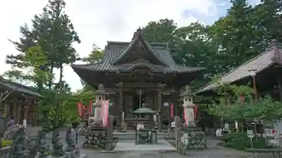 秩父札所１番　四萬部寺の本殿・本堂