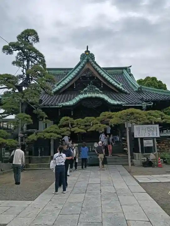 題経寺(柴又帝釈天)の{uncategorized: "未分類", other: "その他", undefined: "問題あり", building: "その他建物", grave: "お墓", sacred_gate: "鳥居", guardian: "狛犬", statue: "像", buddha: "仏像", history: "歴史", nature: "自然", garden: "庭園", animal: "動物", pagoda: "塔", temizu: "手水舎", mountain_gate: "山門・神門", sanctuary: "本殿・本堂", subordinate: "末社・摂社", art: "芸術", scenery: "景色", jizo: "地蔵", ema: "絵馬", goshuin: "御朱印", omikuji: "おみくじ", items: "授与品その他", amulet: "お守り", goshuincho: "御朱印帳", eats: "食事", festival: "お祭り", votive_dance: "神楽", shichigosan: "七五三参", wedding: "結婚式", experience: "体験その他", initially: "初詣", around: "周辺", anti_infection: "感染症対策"}
