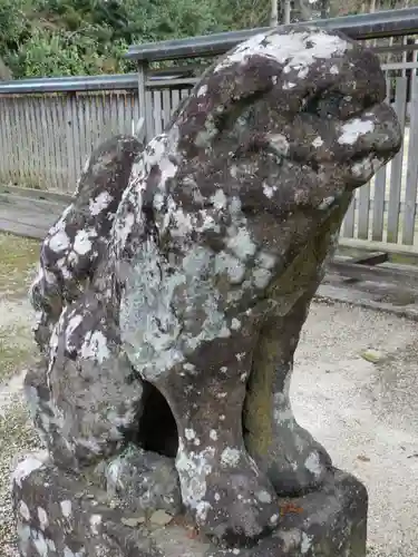 大神山神社本宮の狛犬