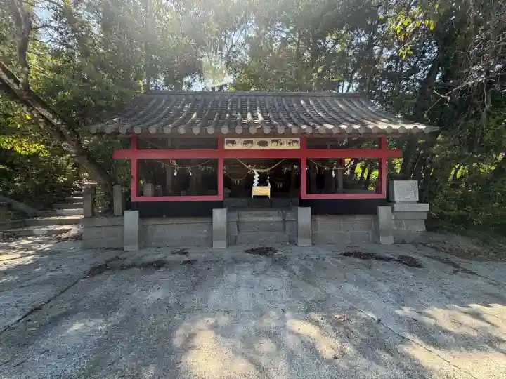 前玉神社の{uncategorized: "未分類", other: "その他", undefined: "問題あり", building: "その他建物", grave: "お墓", sacred_gate: "鳥居", guardian: "狛犬", statue: "像", buddha: "仏像", history: "歴史", nature: "自然", garden: "庭園", animal: "動物", pagoda: "塔", temizu: "手水舎", mountain_gate: "山門・神門", sanctuary: "本殿・本堂", subordinate: "末社・摂社", art: "芸術", scenery: "景色", jizo: "地蔵", ema: "絵馬", goshuin: "御朱印", omikuji: "おみくじ", items: "授与品その他", amulet: "お守り", goshuincho: "御朱印帳", eats: "食事", festival: "お祭り", votive_dance: "神楽", shichigosan: "七五三参", wedding: "結婚式", experience: "体験その他", initially: "初詣", around: "周辺", anti_infection: "感染症対策"}