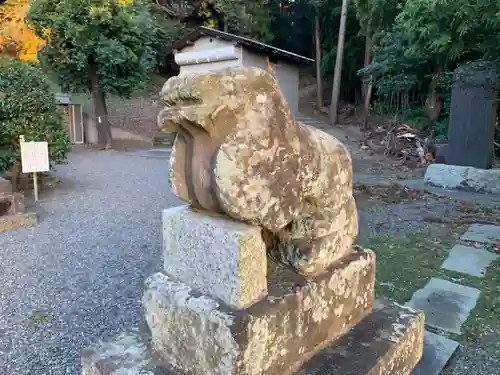 八幡神社の狛犬