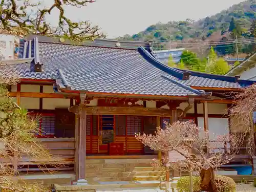 林渓寺の本殿・本堂