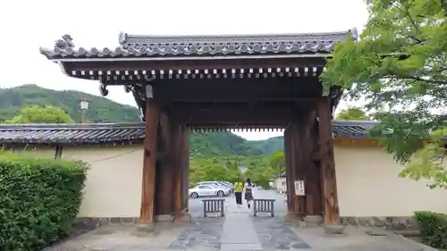 天龍寺の山門