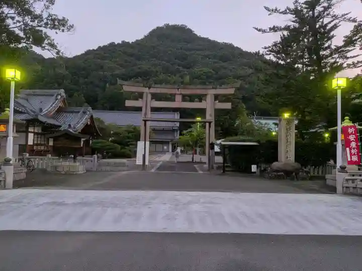 愛媛縣護國神社(愛媛県)