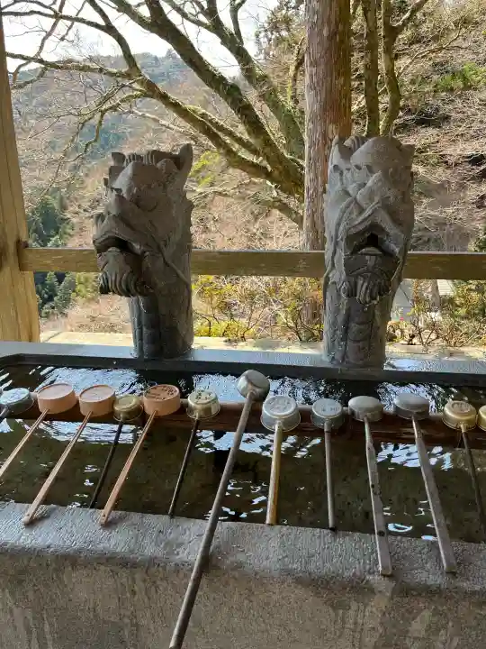 太龍寺の{uncategorized: "未分類", other: "その他", undefined: "問題あり", building: "その他建物", grave: "お墓", sacred_gate: "鳥居", guardian: "狛犬", statue: "像", buddha: "仏像", history: "歴史", nature: "自然", garden: "庭園", animal: "動物", pagoda: "塔", temizu: "手水舎", mountain_gate: "山門・神門", sanctuary: "本殿・本堂", subordinate: "末社・摂社", art: "芸術", scenery: "景色", jizo: "地蔵", ema: "絵馬", goshuin: "御朱印", omikuji: "おみくじ", items: "授与品その他", amulet: "お守り", goshuincho: "御朱印帳", eats: "食事", festival: "お祭り", votive_dance: "神楽", shichigosan: "七五三参", wedding: "結婚式", experience: "体験その他", initially: "初詣", around: "周辺", anti_infection: "感染症対策"}