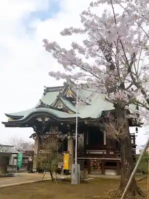 諏訪神社の本殿・本堂