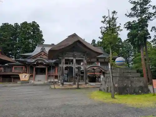 出羽神社(出羽三山神社)～三神合祭殿～(山形県)