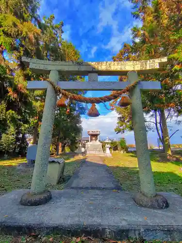 八柱神社の鳥居