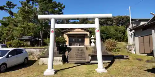 神明社の鳥居