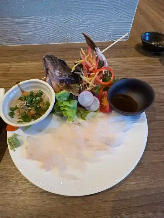 箱島神社の{uncategorized: "未分類", other: "その他", undefined: "問題あり", building: "その他建物", grave: "お墓", sacred_gate: "鳥居", guardian: "狛犬", statue: "像", buddha: "仏像", history: "歴史", nature: "自然", garden: "庭園", animal: "動物", pagoda: "塔", temizu: "手水舎", mountain_gate: "山門・神門", sanctuary: "本殿・本堂", subordinate: "末社・摂社", art: "芸術", scenery: "景色", jizo: "地蔵", ema: "絵馬", goshuin: "御朱印", omikuji: "おみくじ", items: "授与品その他", amulet: "お守り", goshuincho: "御朱印帳", eats: "食事", festival: "お祭り", votive_dance: "神楽", shichigosan: "七五三参", wedding: "結婚式", experience: "体験その他", initially: "初詣", around: "周辺", anti_infection: "感染症対策"}