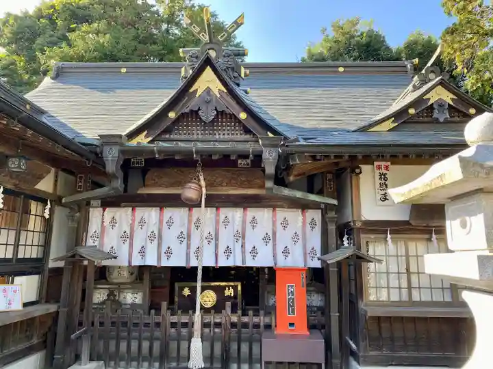 白蛇辨財天の本殿・本堂