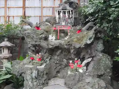 飛木稲荷神社の末社・摂社