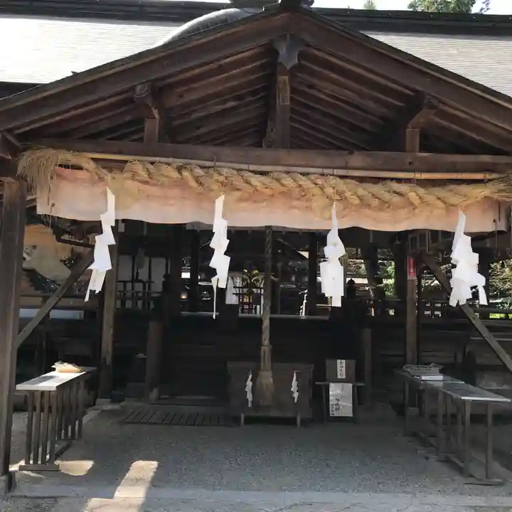 大和神社の本殿・本堂